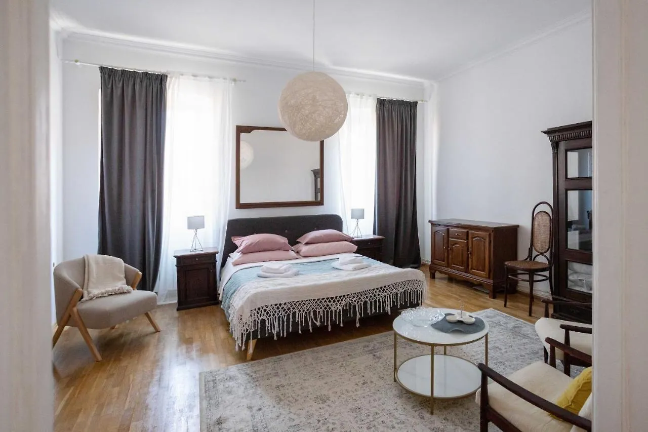 Apartment Max Plus - Private Parking Pula