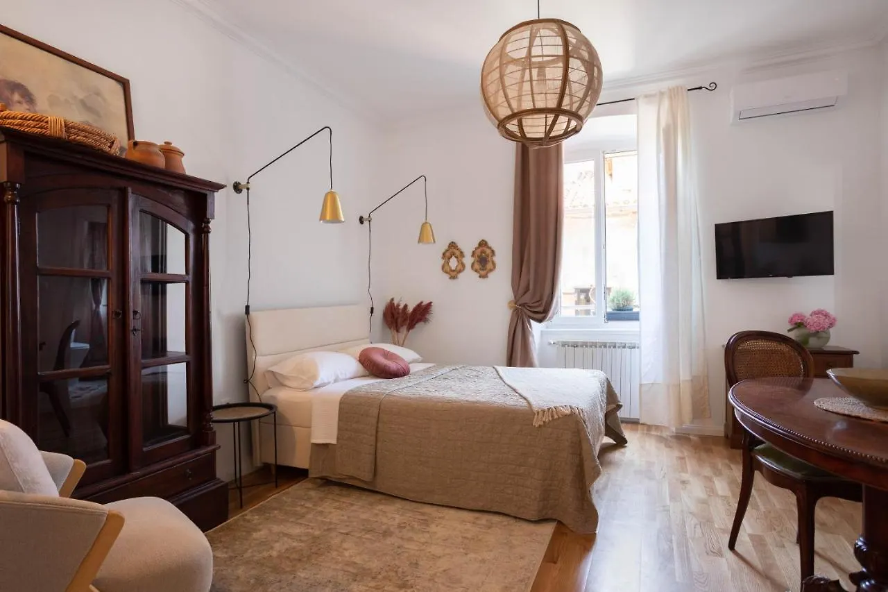 Max Plus - Private Parking Pula Apartment